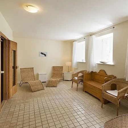 Gutshaus-grubnow-ferienwohnung-4-mit-hund-am-wasser-sauna-und-wlan-incl Apartmán *