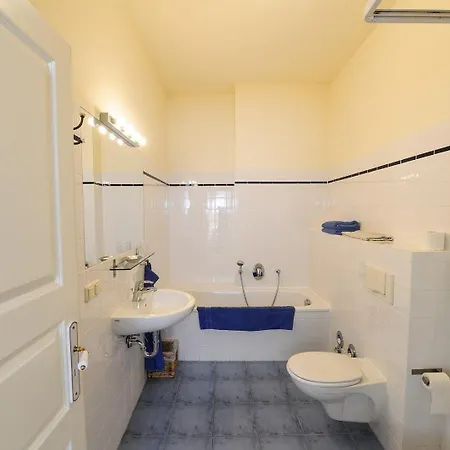 Gutshaus-grubnow-ferienwohnung-4-mit-hund-am-wasser-sauna-und-wlan-incl Apartmán Grubnow