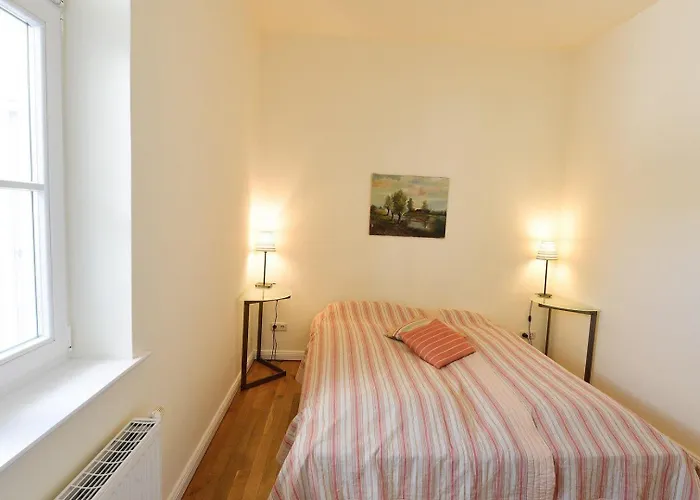 Gutshaus-grubnow-ferienwohnung-4-mit-hund-am-wasser-sauna-und-wlan-incl Appartement *